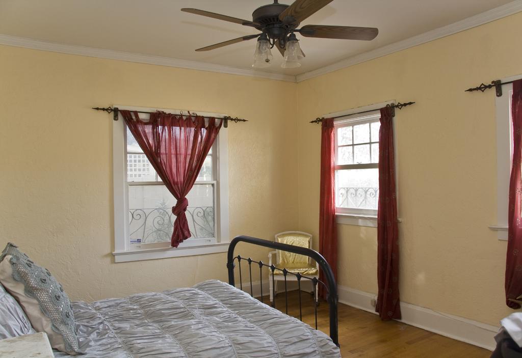 124 West Almeria Road Phoenix, AZ 85003 - Photo 16 of 18 Another Spacious Guest Bedroom