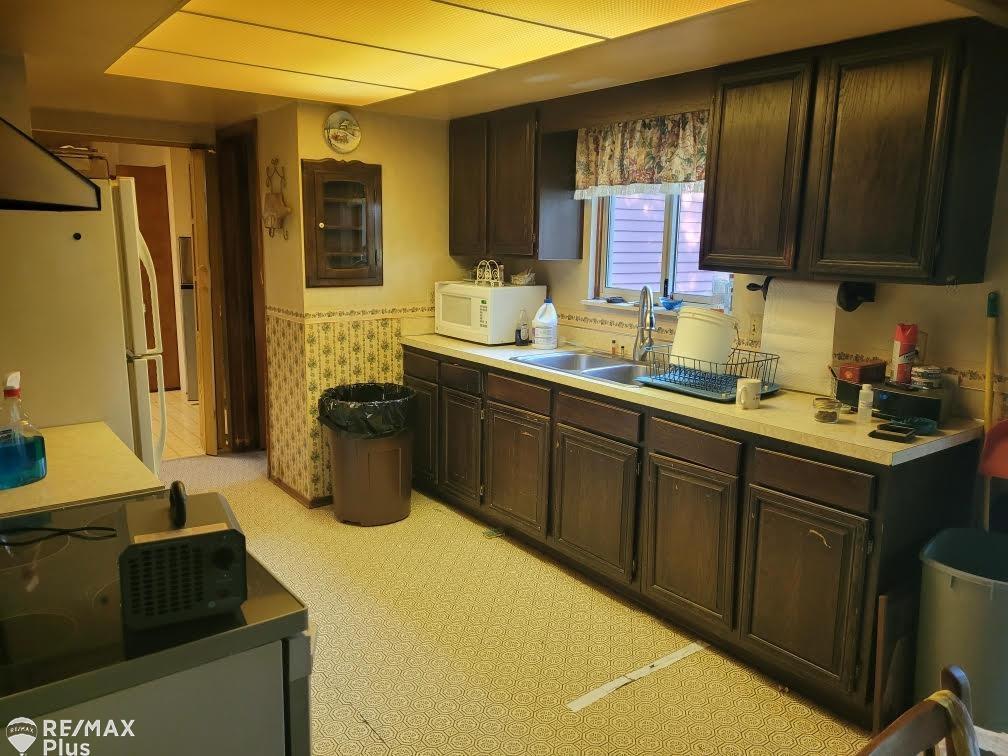 5253 East Burnside Road North Branch, MI 48461 - Photo 2 of 36 50145121-b48c0dee-2723-40cb-ba73-e49e03e480ca.JPG