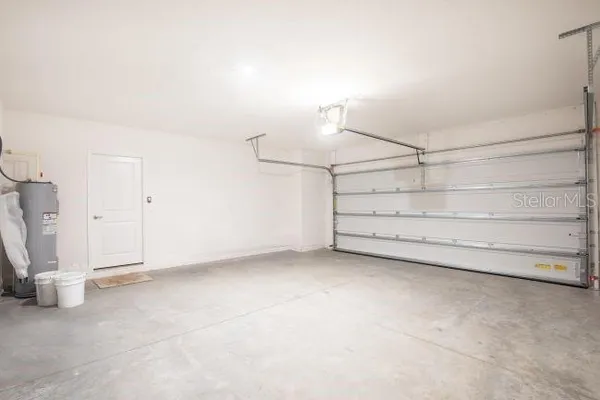 an empty room with a empty space