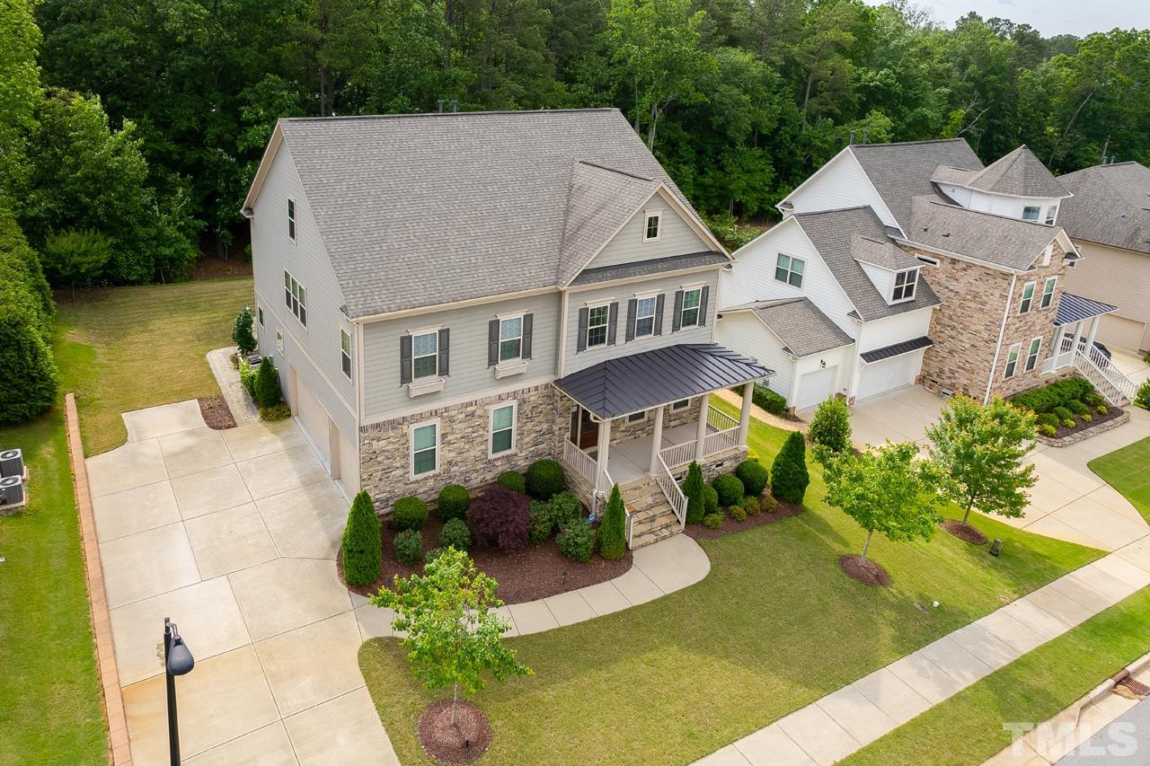 4813 Sunset Fairways Drive Apex, NC 27539 - Photo 4 of 44 an aerial view of a house