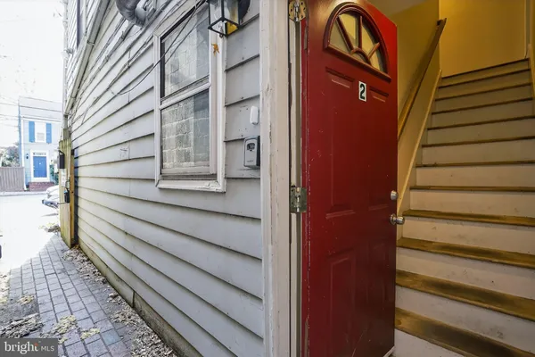 $2,200 | 226 North Patrick Street, Unit 2, Alexandria, VA 22314