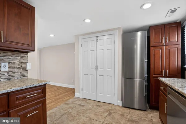 $2,200 | 226 North Patrick Street, Unit 2, Alexandria, VA 22314