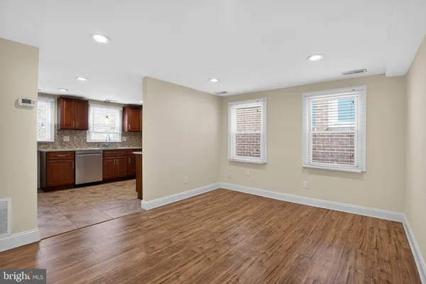 $2,200 | 226 North Patrick Street, Unit 2, Alexandria, VA 22314
