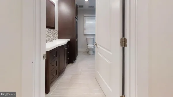 $2,200 | 226 North Patrick Street, Unit 2, Alexandria, VA 22314