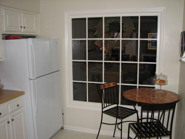 2411 Post Oak Road Salem, VA 24153 - Photo 15 of 29 kitchen