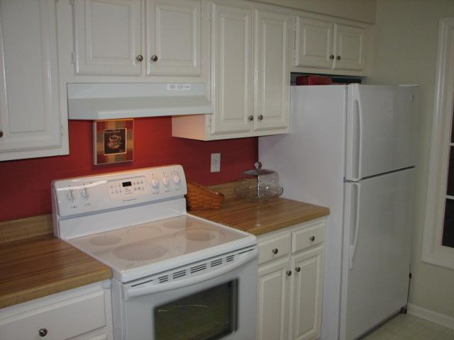 2411 Post Oak Road Salem, VA 24153 - Photo 17 of 29 kitchen