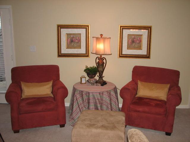 2411 Post Oak Road Salem, VA 24153 - Photo 23 of 29 living room