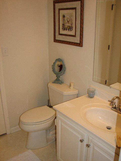 2411 Post Oak Road Salem, VA 24153 - Photo 8 of 29 bath