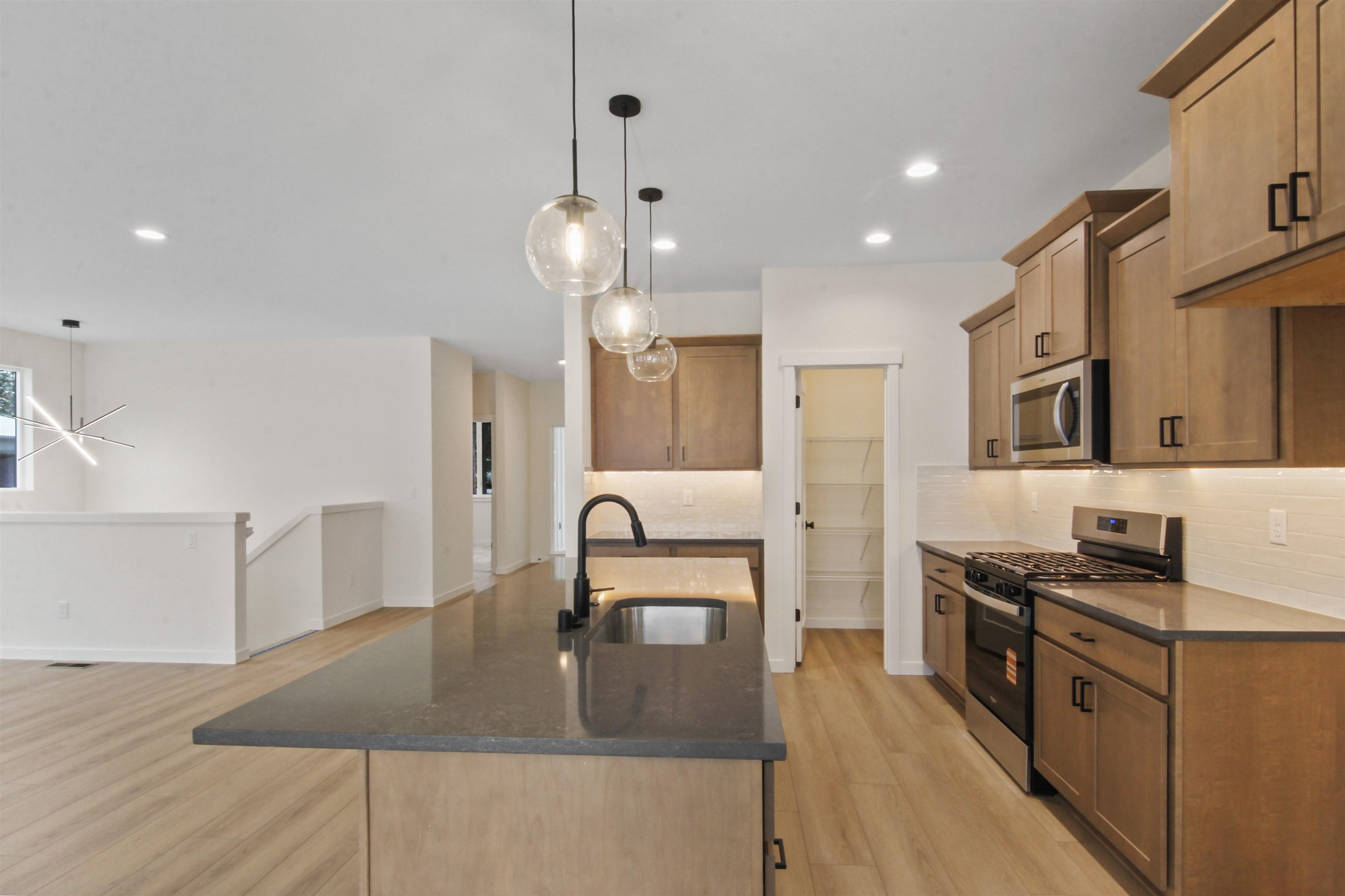 3339 South Morrill Lane Spokane, WA 99223 - Photo 10 of 33