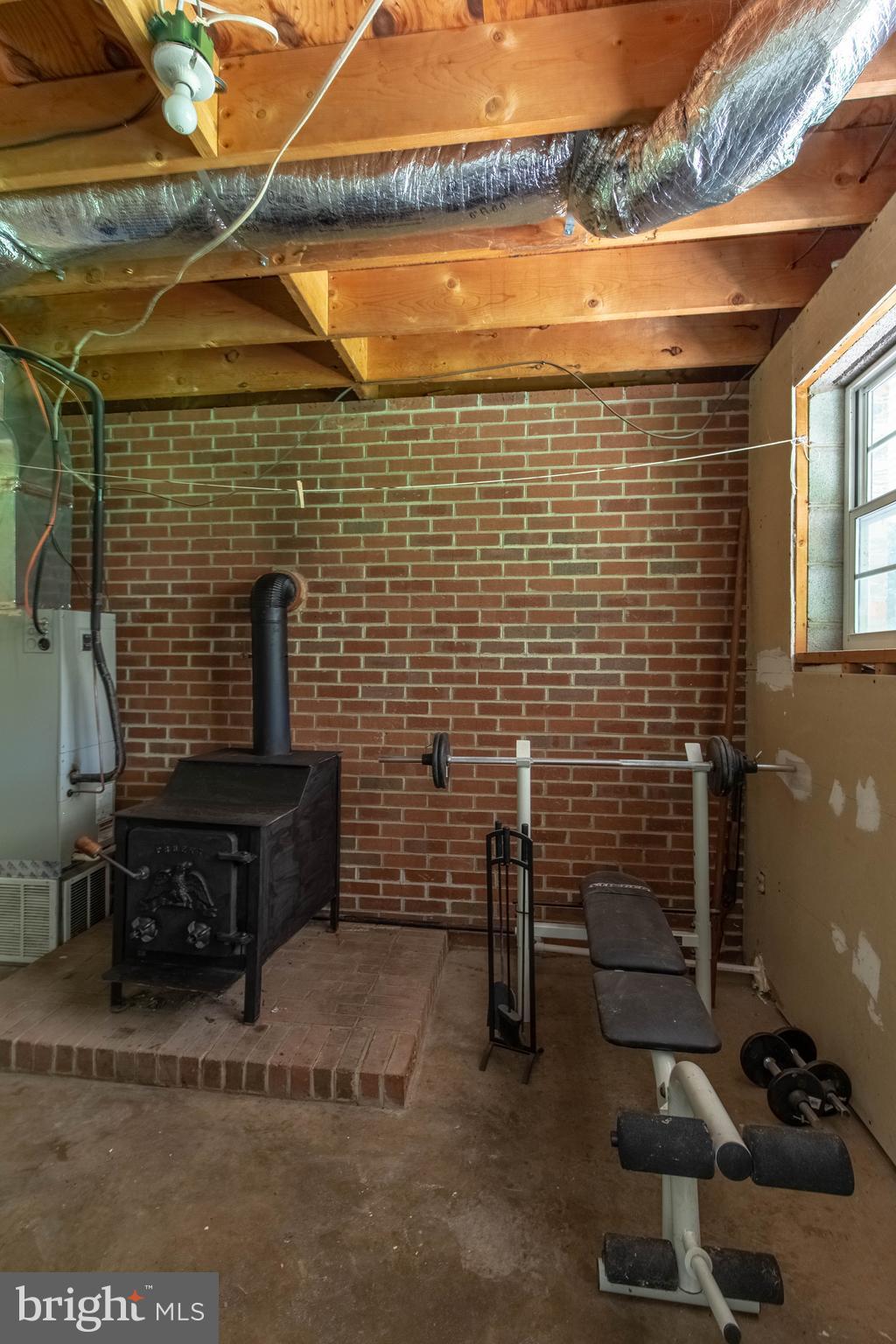 2262 Hanback Road Gordonsville, VA 22942 - Photo 20 of 24 a bathroom with a sink and a shower