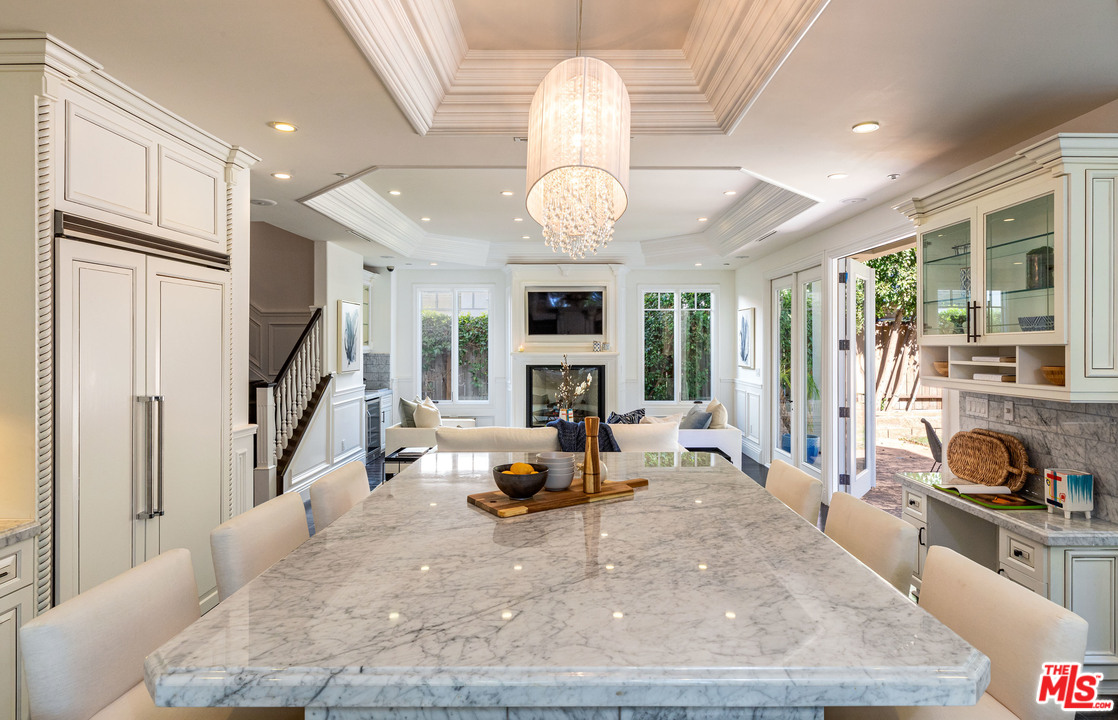 806 Iliff Street Pacific Palisades, CA 90272 - Photo 15 of 44