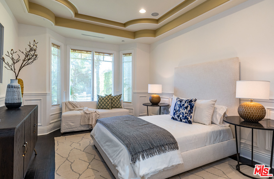 806 Iliff Street Pacific Palisades, CA 90272 - Photo 19 of 44