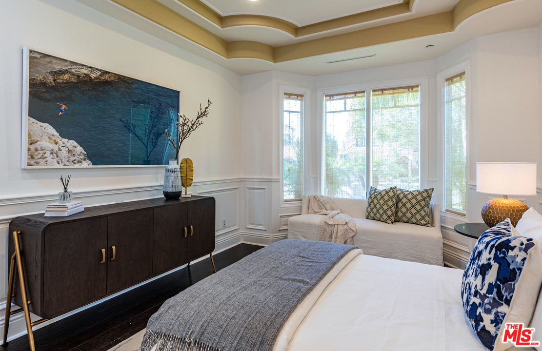 806 Iliff Street Pacific Palisades, CA 90272 - Photo 20 of 44