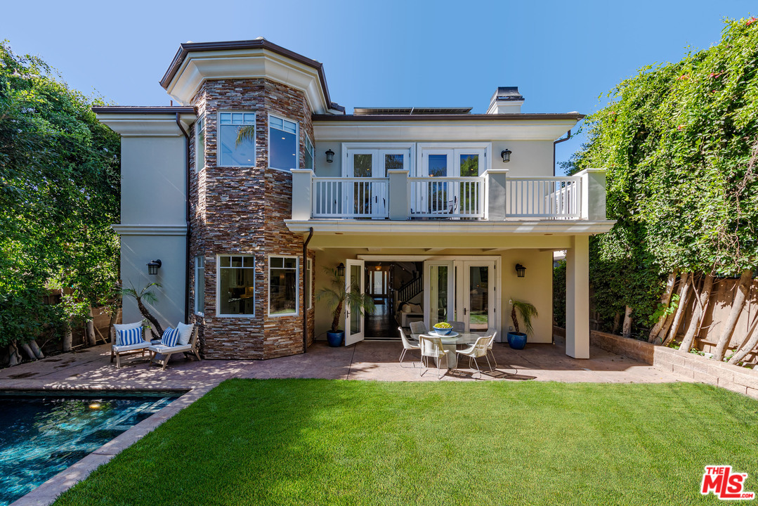 806 Iliff Street Pacific Palisades, CA 90272 - Photo 23 of 44