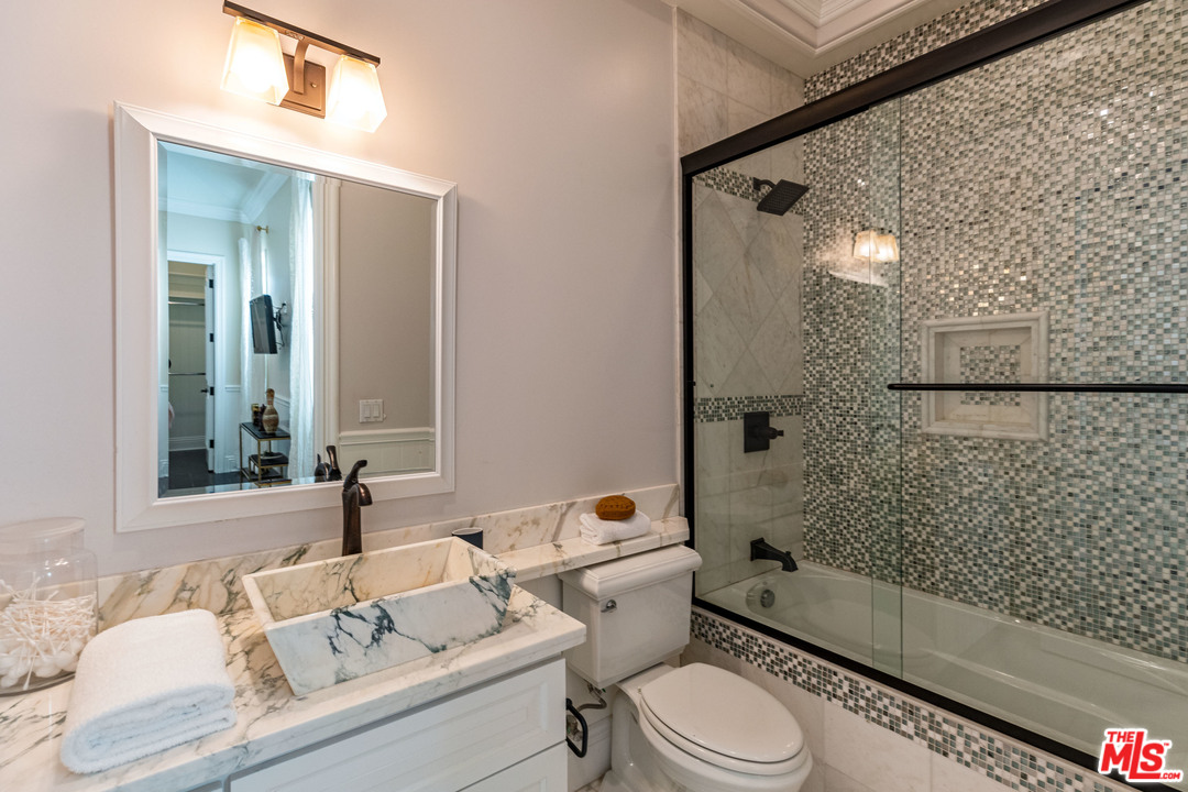 806 Iliff Street Pacific Palisades, CA 90272 - Photo 34 of 44