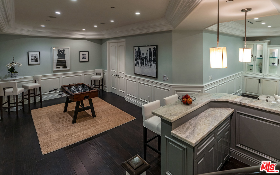 806 Iliff Street Pacific Palisades, CA 90272 - Photo 38 of 44