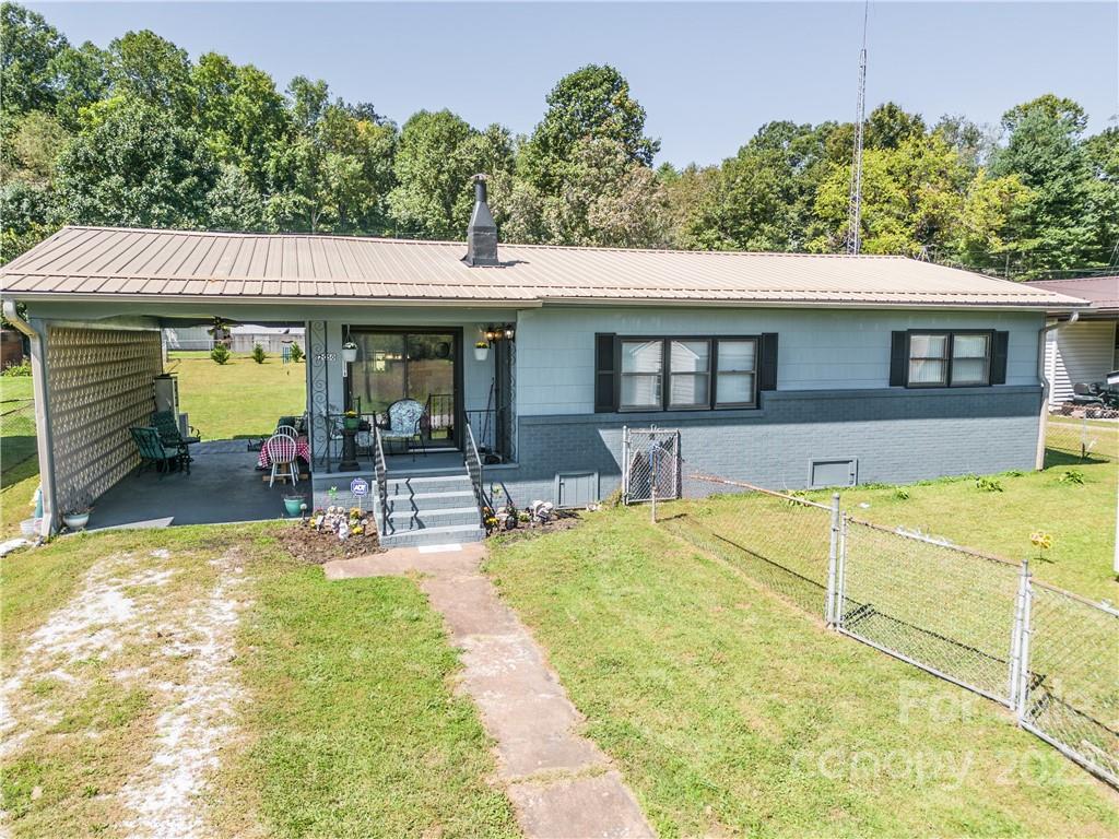 2050 Old Rosman Highway, Brevard, NC 28712 Compass