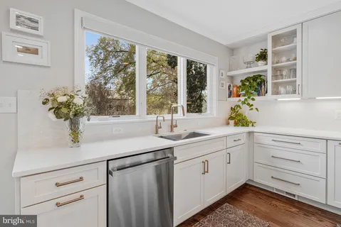 $2,149,000 | 816 South Pitt Street, Alexandria, VA 22314