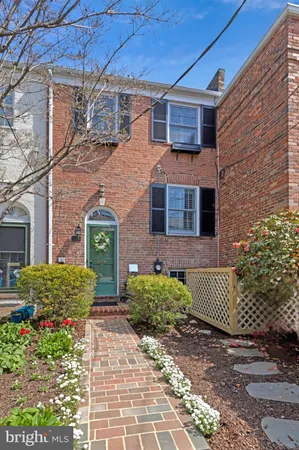 $2,149,000 | 816 South Pitt Street, Alexandria, VA 22314