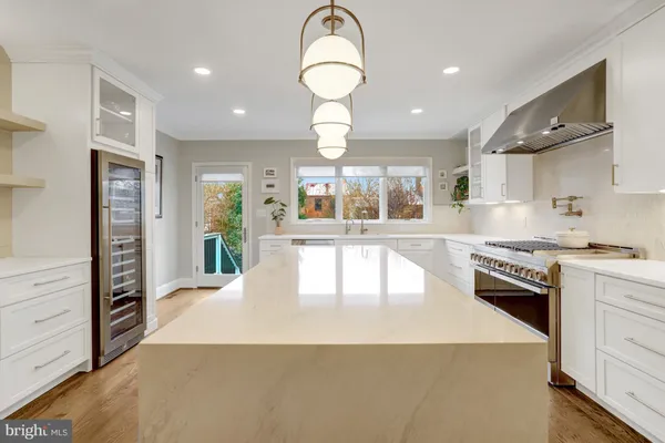 $2,149,000 | 816 South Pitt Street, Alexandria, VA 22314