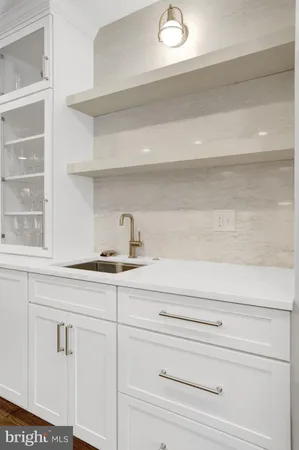 $2,149,000 | 816 South Pitt Street, Alexandria, VA 22314