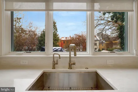 $2,149,000 | 816 South Pitt Street, Alexandria, VA 22314