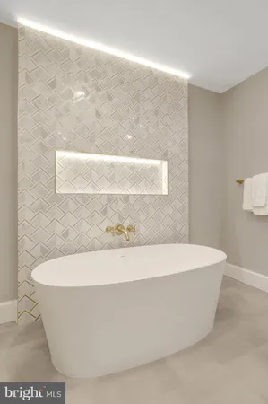 $2,149,000 | 816 South Pitt Street, Alexandria, VA 22314