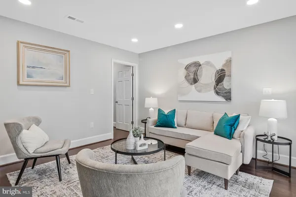 $2,149,000 | 816 South Pitt Street, Alexandria, VA 22314