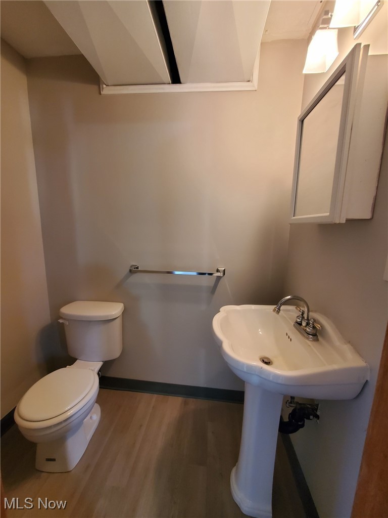 1272 State Road Wadsworth, OH 44281 - Photo 18 of 33 Half bath on lower level