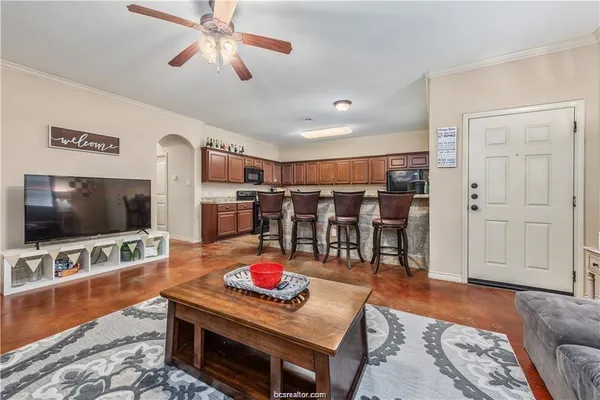 $2,550 | 4293 Commando Trail, College Station, TX 77845