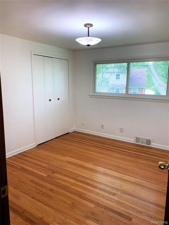 32386 Craftsbury Road Farmington Hills, MI 48334 - Photo 6 of 19