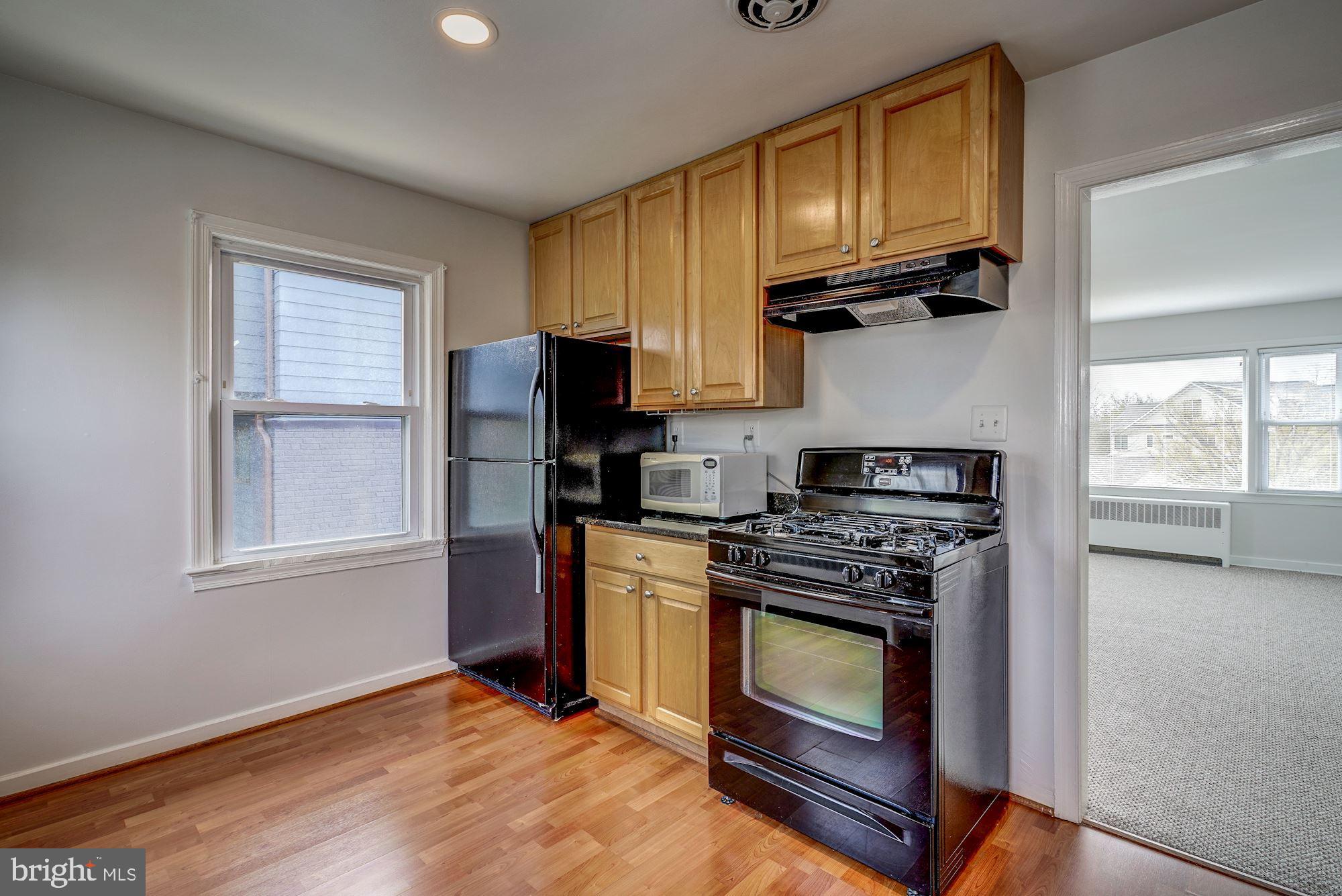 2601 Washington Boulevard Arlington, VA 22201 - Photo 7 of 33 Top Floor Kitchen