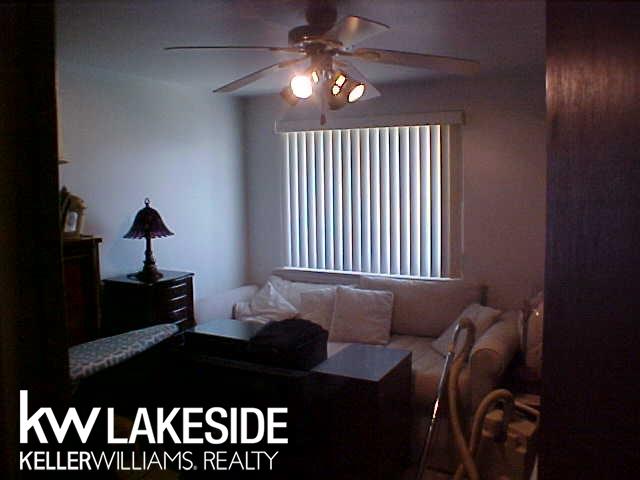 15115 Raphael Terrace Warren, MI 48088 - Photo 18 of 22 31286049-17.JPG