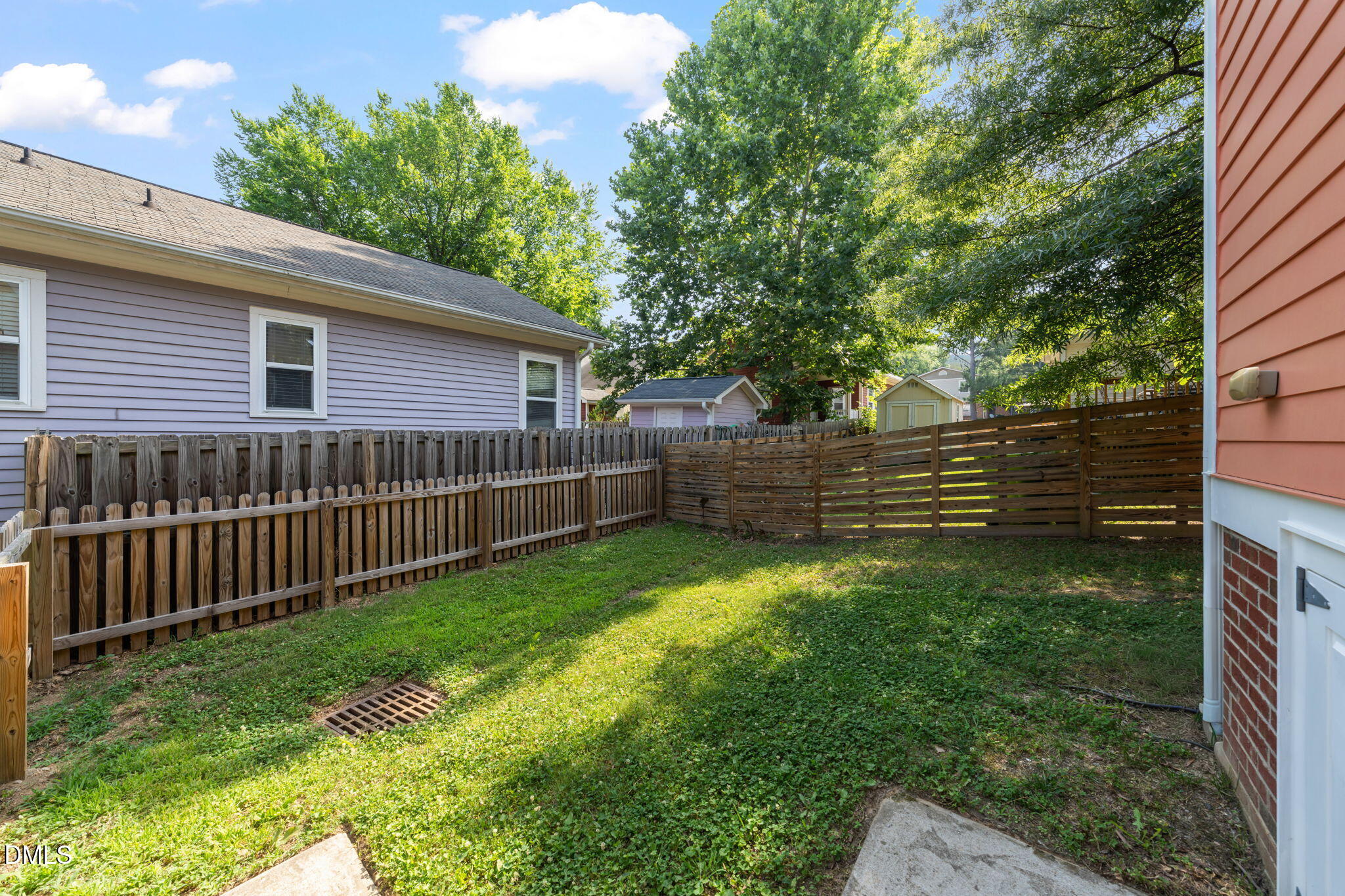 805 East Jones Street Raleigh, NC 27601 - Photo 14 of 17 35-web-or-mls-untitled-9
