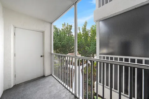 $170,000 | 1516 South Lakeside Drive, Unit 207, Lake Worth Beach, FL 33460