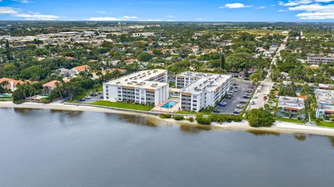 $170,000 | 1516 South Lakeside Drive, Unit 207, Lake Worth Beach, FL 33460