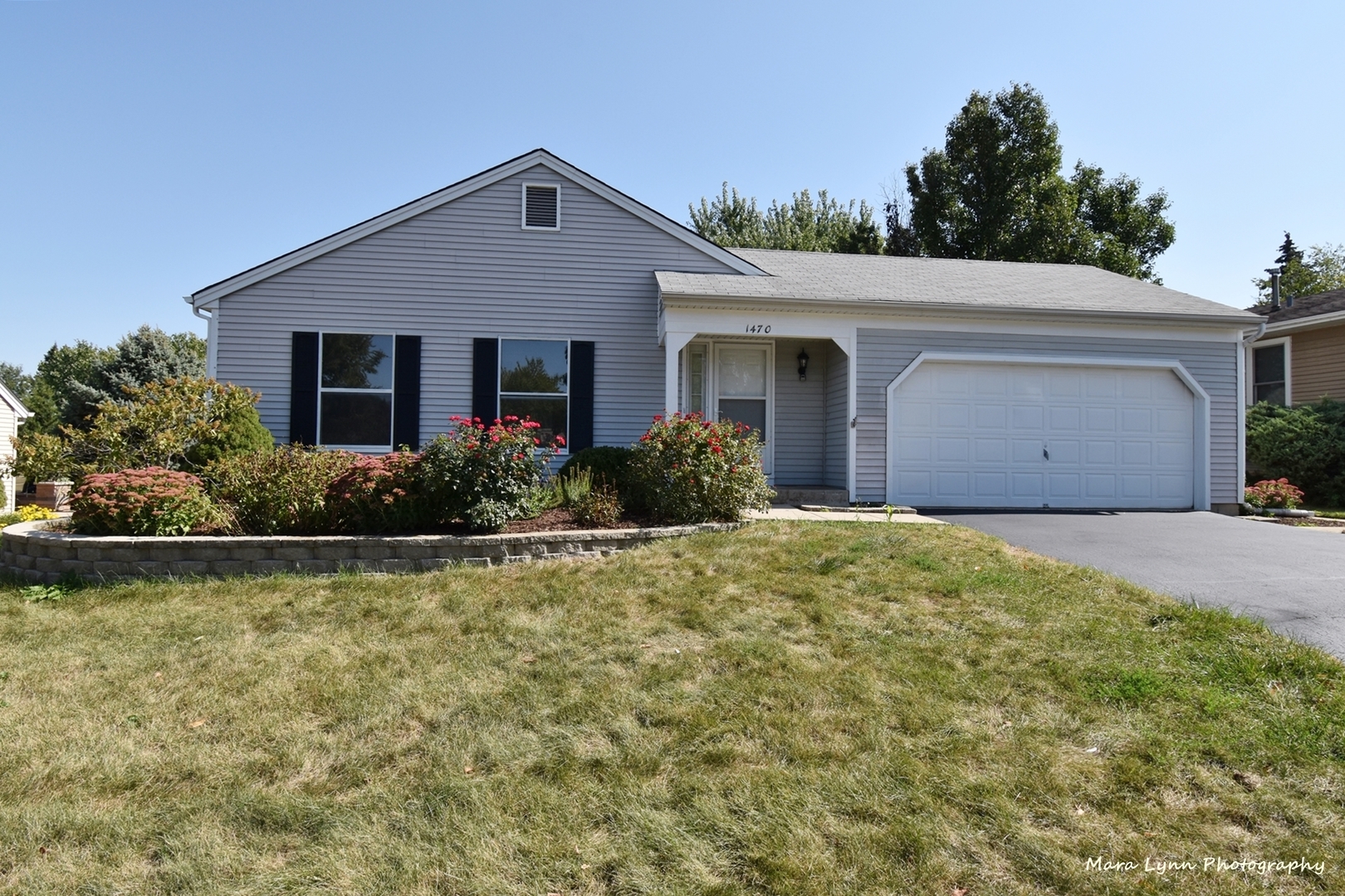 1470 South Tyler Road St. Charles, IL 60174 - Photo 1 of 37 a front view of house with yard and trees around