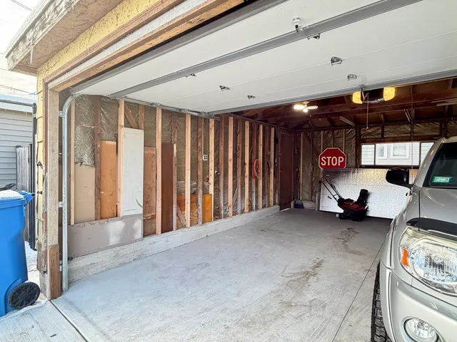 $1,700 | 4351 South Maplewood Avenue, Unit 1, Chicago, IL 60632