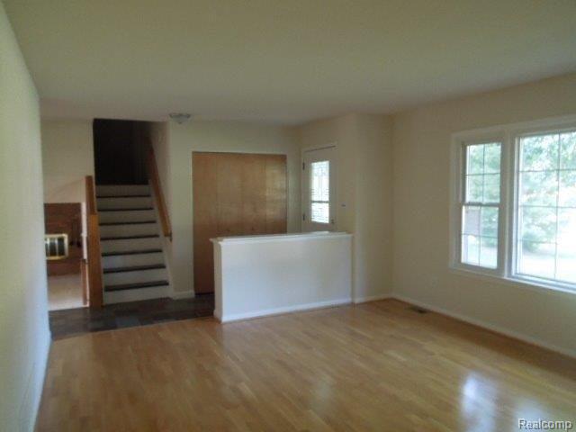 28334 Ridgebrook Road Farmington, MI 48334 - Photo 5 of 24 9-11 007.jpg
