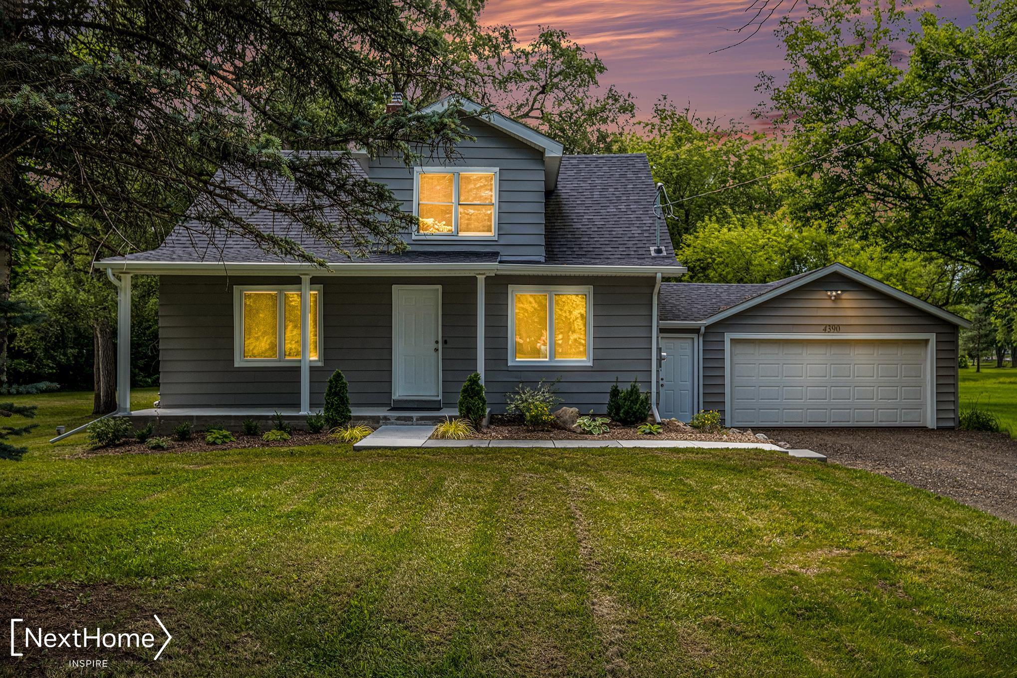 4390 South Vassar Road Burton, MI 48519 - Photo 3 of 33 50148209-b181f1b2-855e-40aa-92f7-39495b7b5bc8.JPG