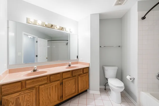 $565,000 | 274 Biscayne Street, Bloomingdale, IL 60108