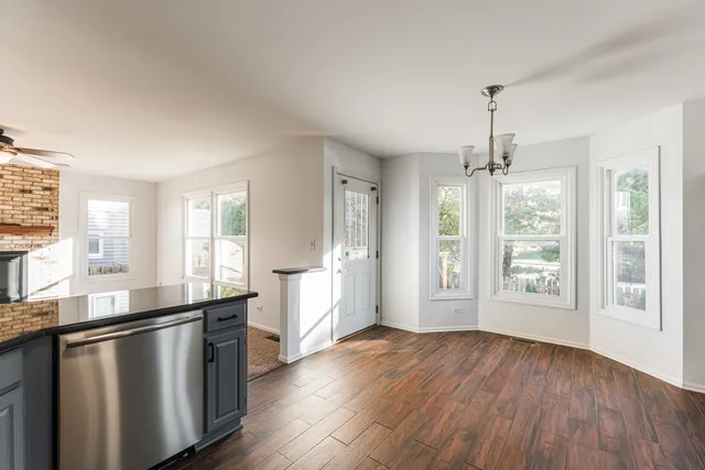 $565,000 | 274 Biscayne Street, Bloomingdale, IL 60108