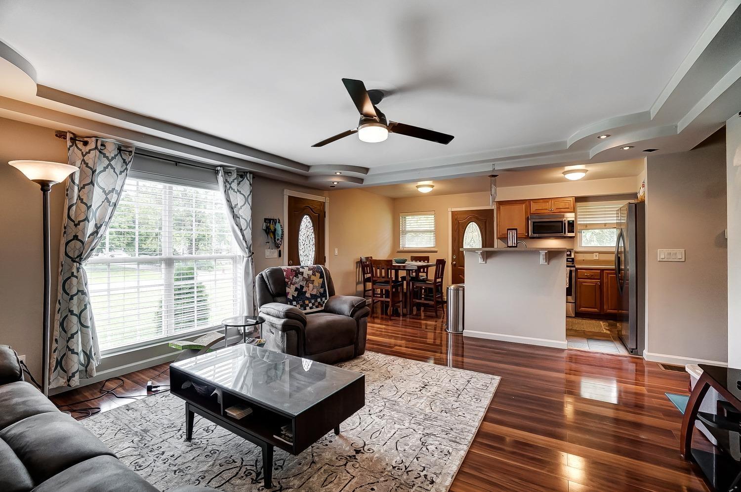 637 West Kemper Road Forest Park, OH 45246 - Photo 4 of 27