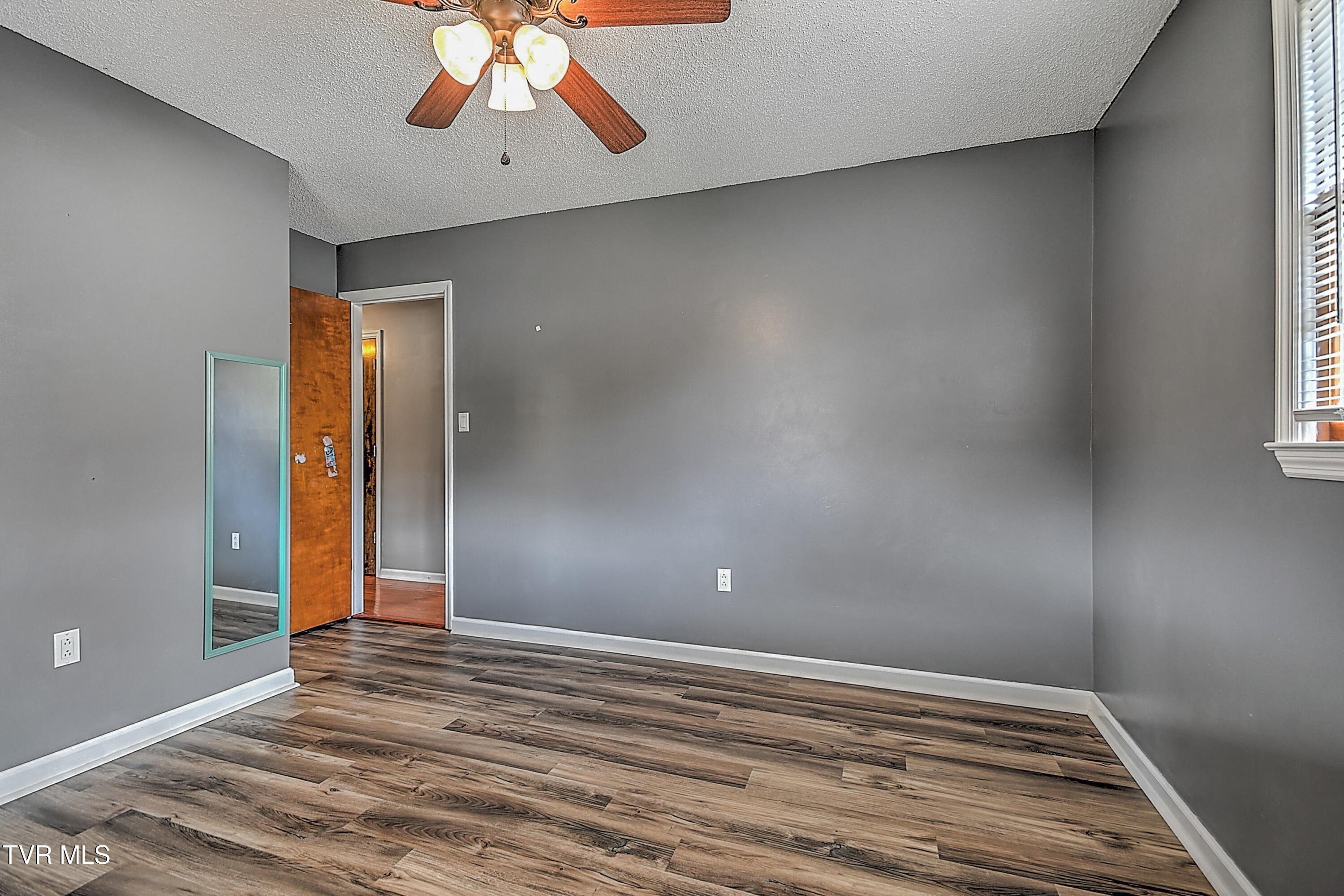 189 Raintree Circle Bristol, VA 24201 - Photo 26 of 43 189 Raintree DOM-25