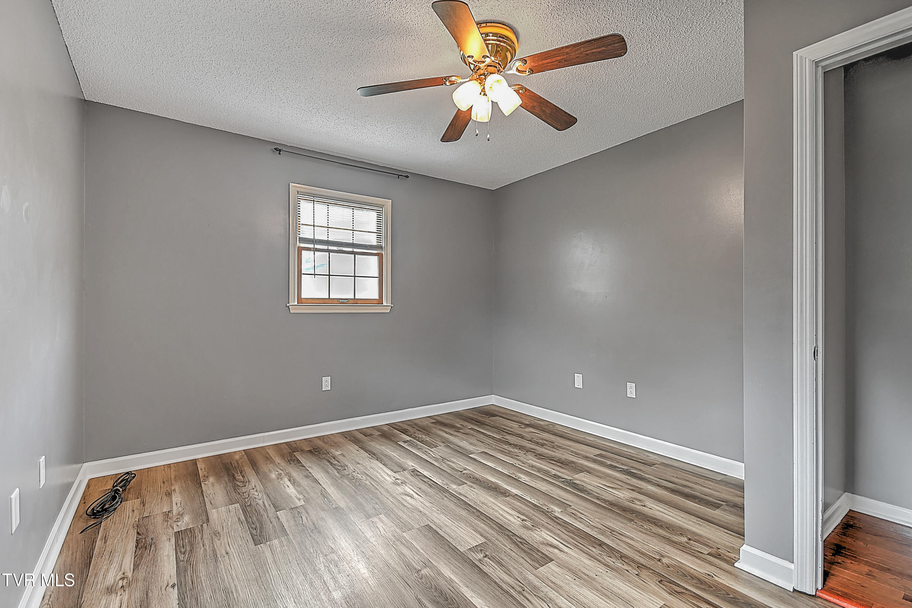 189 Raintree Circle Bristol, VA 24201 - Photo 28 of 43 189 Raintree DOM-27