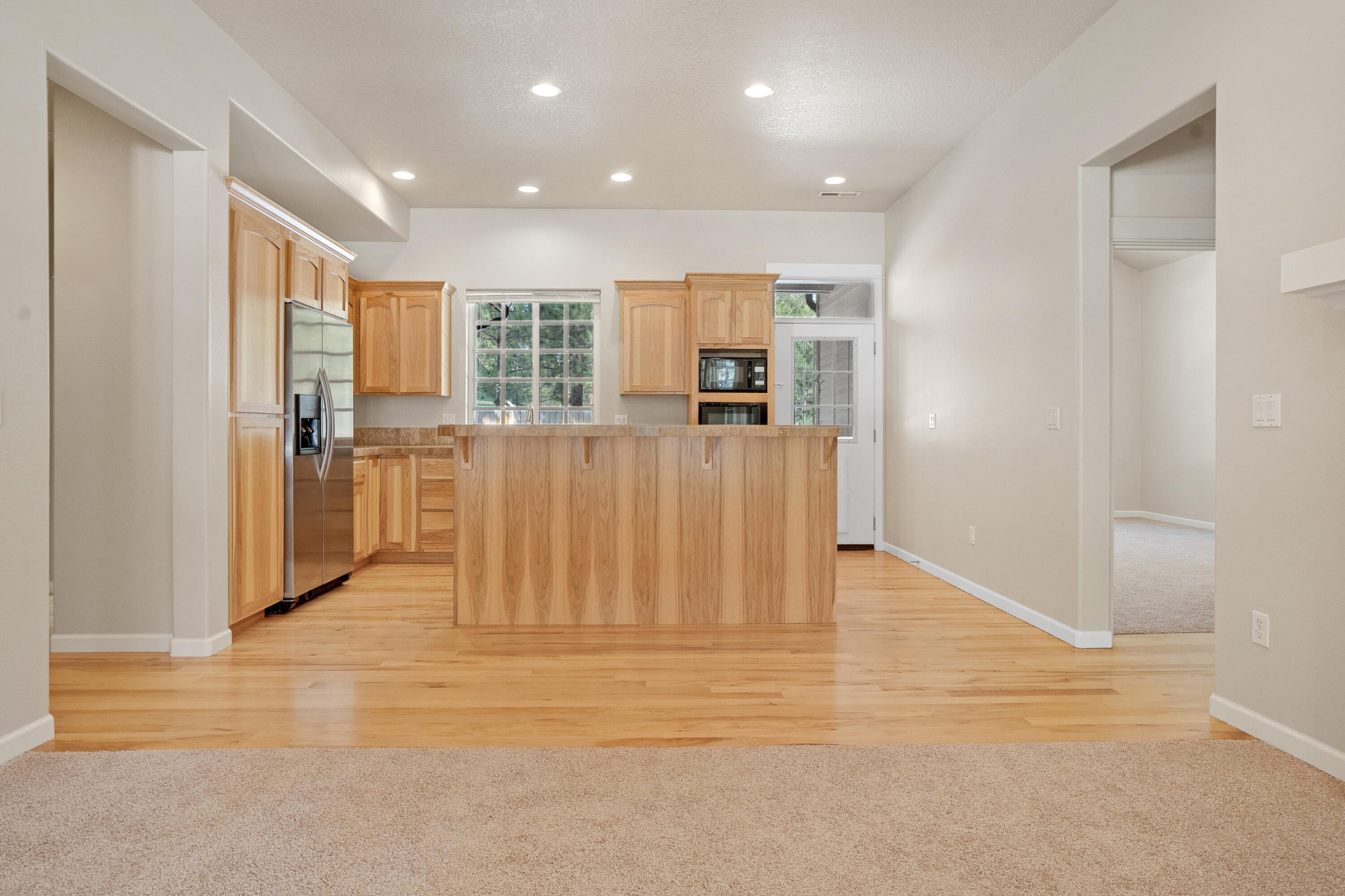 14883 Bluegrass Loop Sisters, OR 97759 - Photo 11 of 40 16