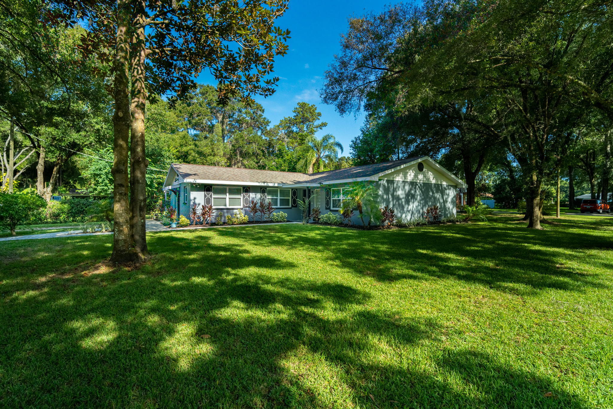 3411 Ranch Road Valrico, FL 33596 - Photo 5 of 28 a view of house with a yard