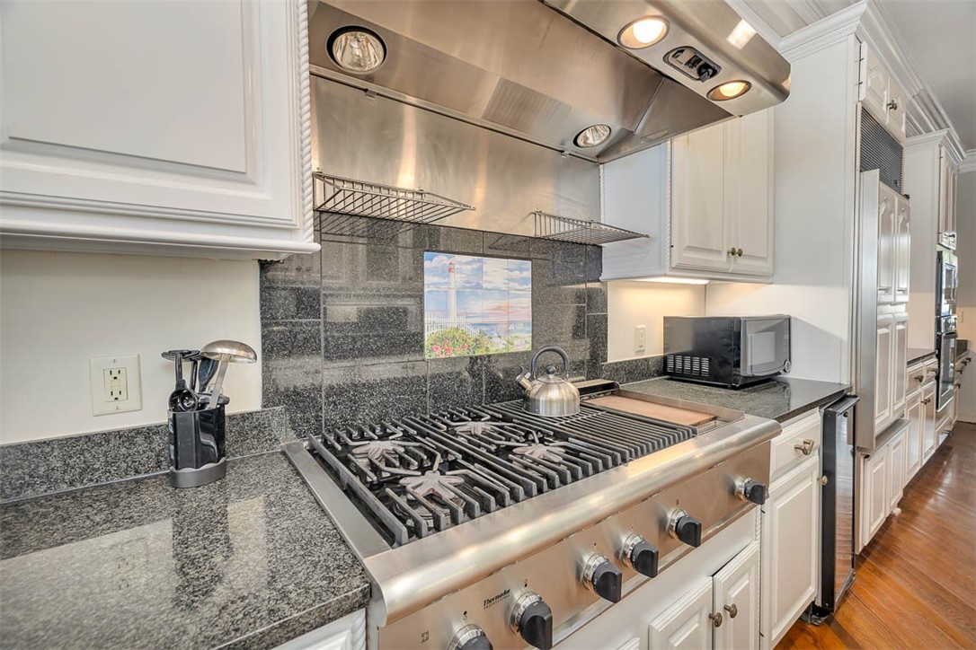 907 Beach View Drive St. Simons Island, GA 31522 - Photo 16 of 52