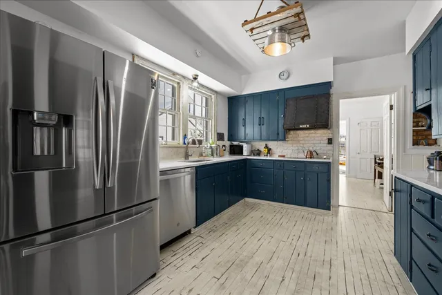 $525,000 | 124 West Crystal Lake Avenue, Crystal Lake, IL 60014