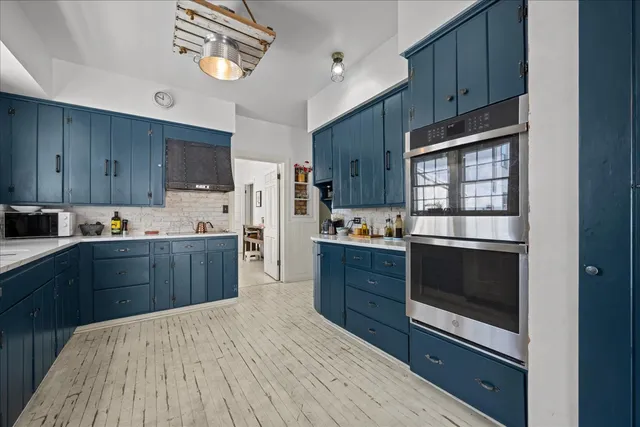 $525,000 | 124 West Crystal Lake Avenue, Crystal Lake, IL 60014